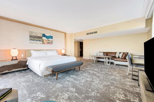 Eden Roc Miami Beach image 10