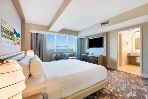 Eden Roc Miami Beach image 15