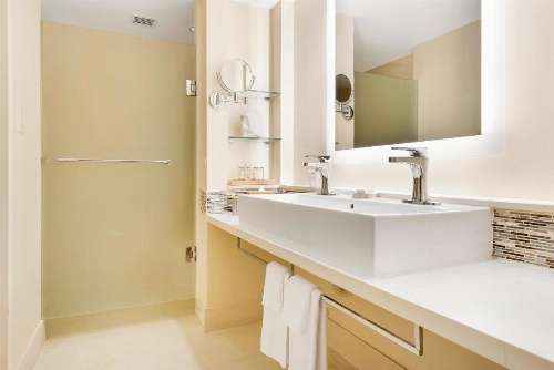 Eden Roc Miami Beach image 20