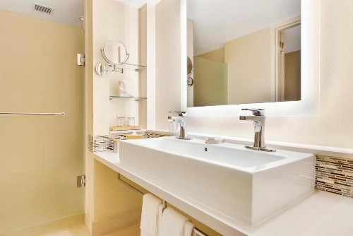 Eden Roc Miami Beach image 21