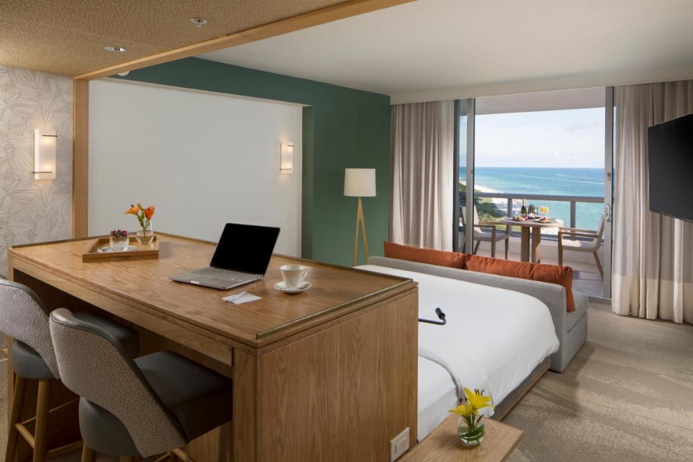 Junior Suite King Bed - Ocean View